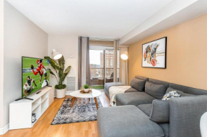 High-End 2BR 2BATH Condo-Steps to Square One Mall